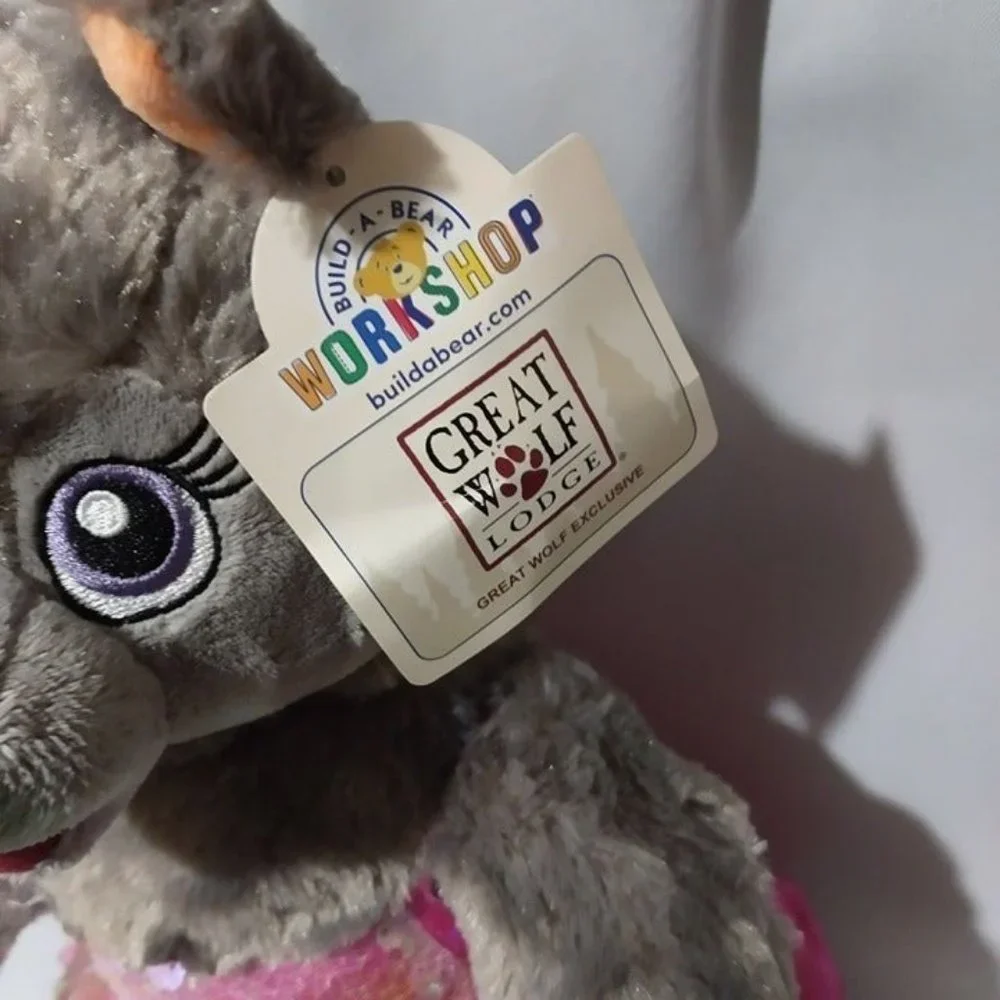 Build a Bear Great Wolf Lodge Violet w/ exclusive pink sequin dress used w/ tags - Picture 6 of 7